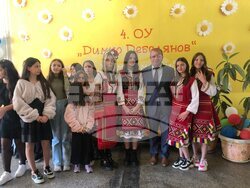 Снимка: Общински съвет Благоевград -  проект “ Обичам моето училище”