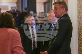 Четиридесет и осмо Народно събрание - първо заседание