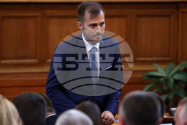 Четиридесет и осмо Народно събрание - първо заседание