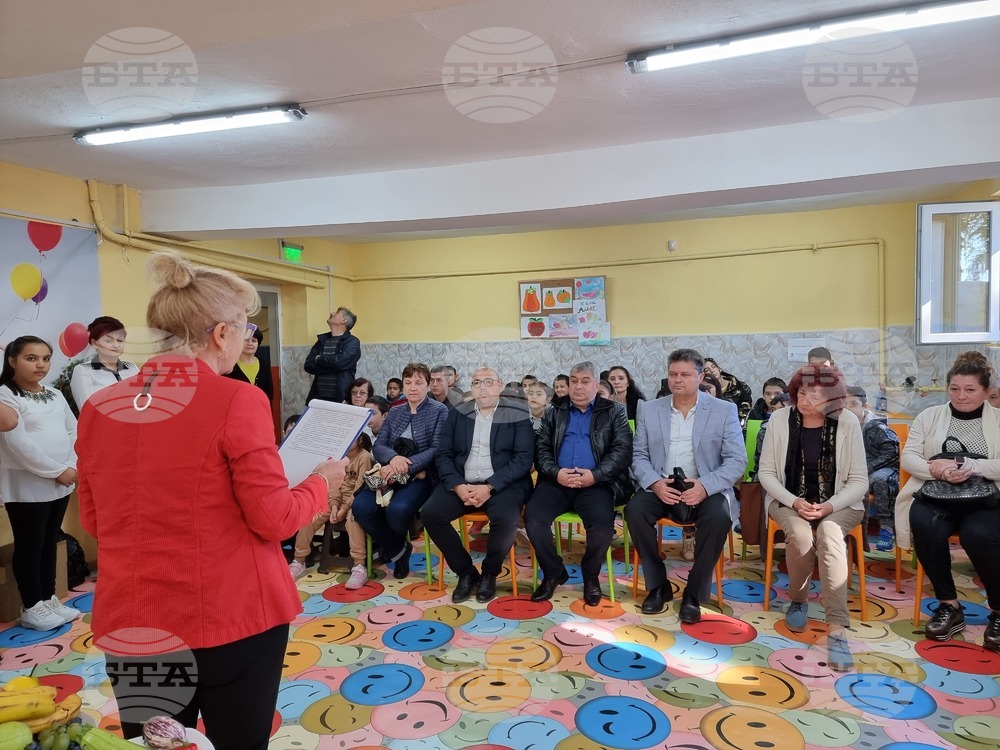 Село Стражец - БЧК - Турски червен полумесец - училища - трапезарии - топъл обяд
