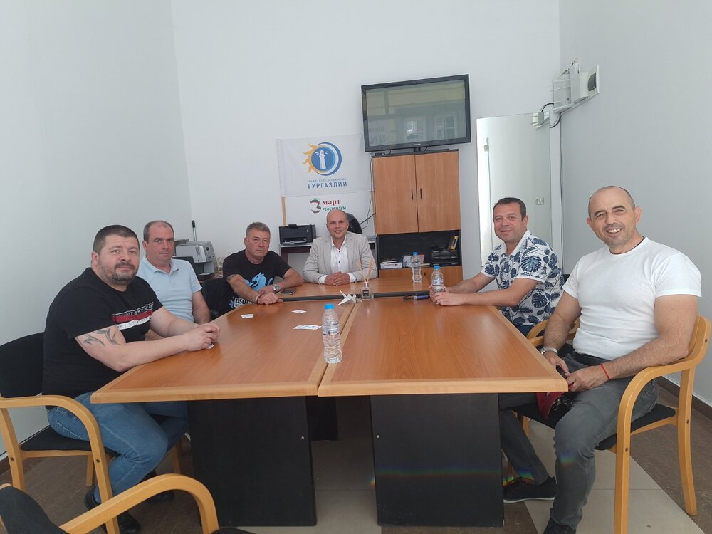 ПП „Общество за Нова България“: Кандидатът за евродепутат Димитър Ташев се ангажира да работи заедно с Гражданско обединение "Бургазлии" по ключови местни проблеми