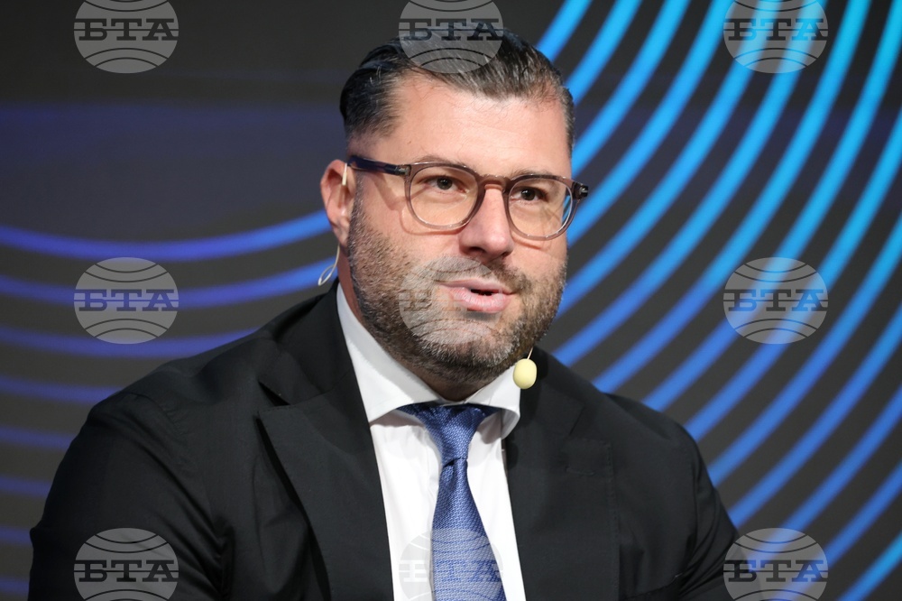 Форум "Шумът на парите"