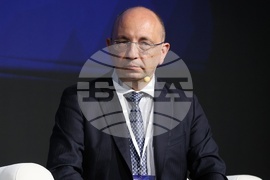 Форум "Шумът на парите"