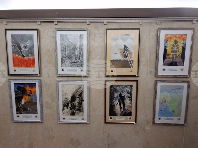 Изложба „С очите си видях бедата“