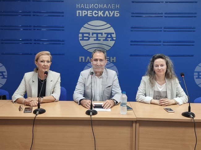 Национален пресклуб на БТА Плевен - фолклорен фестивал