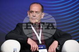 Форум "Шумът на парите"