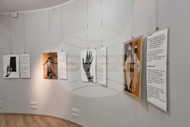 Бургас - изложба - „Пробуждане между редовете“