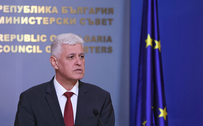 Най-вероятната версия за вчерашния инцидент на територията на Полша е, че става дума за отклонила се украинска ракета, според Димитър Стоянов