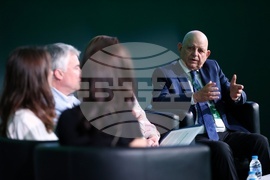 Интер експо център - „Зелен форум“ - първи панел - „Реалностите пред Зелената Европа - скорост, ресурси, сигурност“