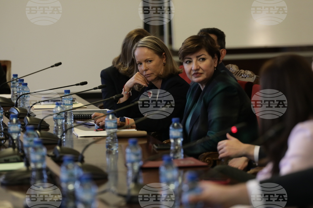 Парламент - Комисия по конституционни и правни въпроси - заседание