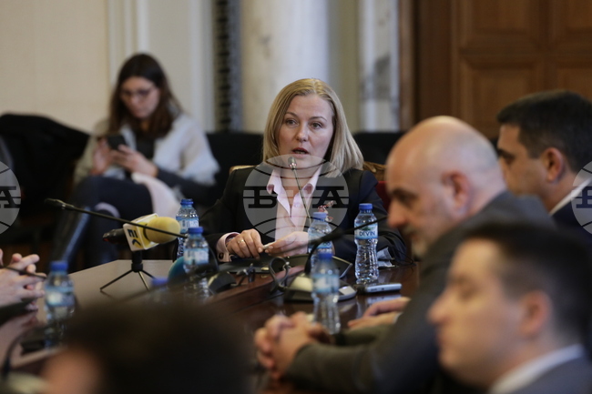 Парламент - Комисия по конституционни и правни въпроси - заседание