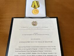 Президентът на Армения награди Атанас Зафиров с медал на благодарността