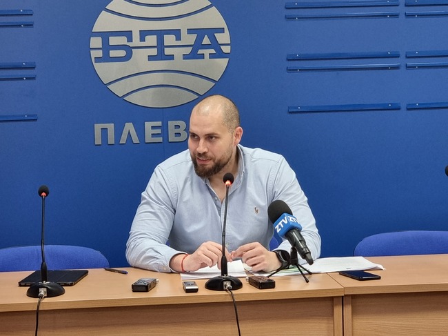 Пресконференция на председателя на Общински съвет - Плевен доц. д-р Иван Малкодански