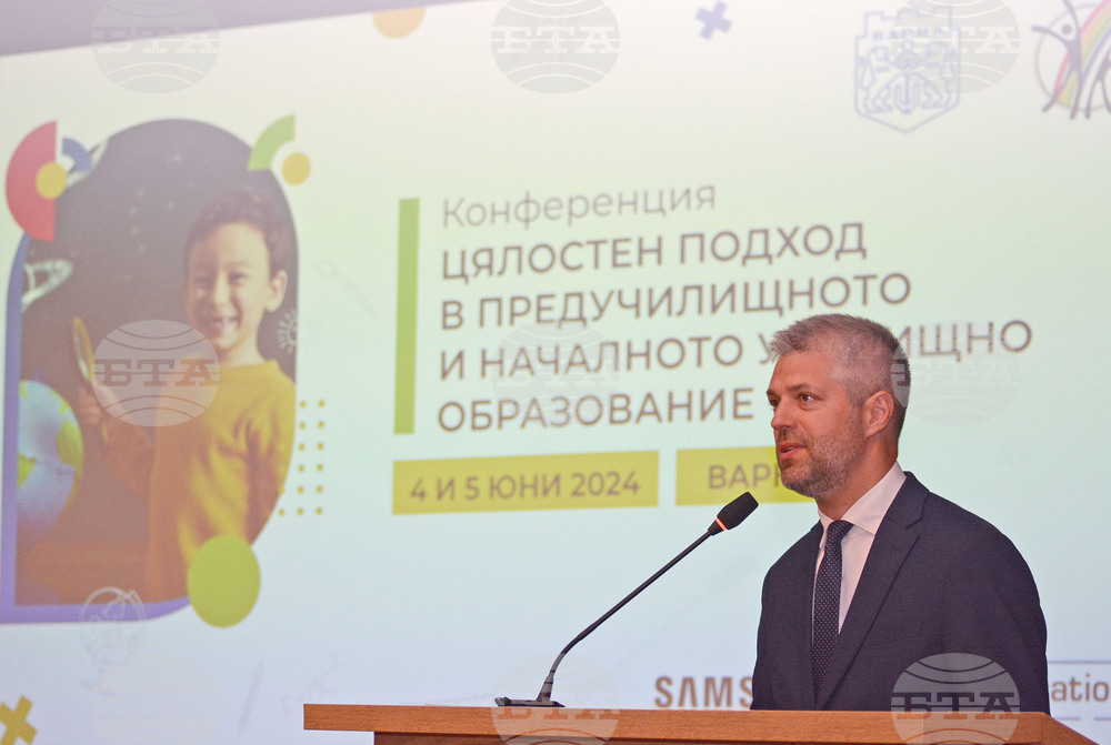 Кметът Благомир Коцев: Обновлението на обществото започва от децата