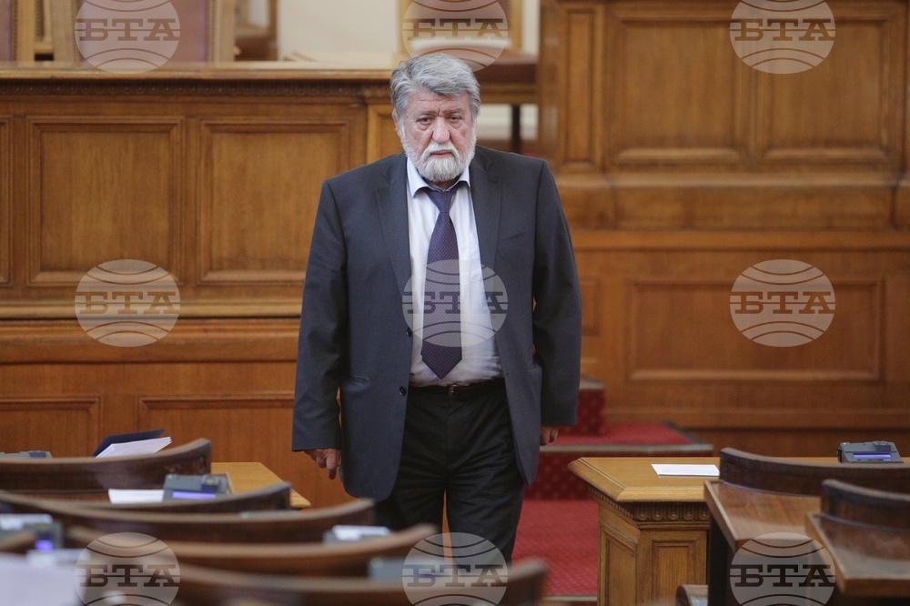 Парламент - заседание - Вежди Рашидов