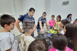 Габрово - полицейска професия - деца - запознаване