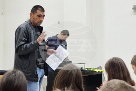 Габрово - полицейска професия - деца - запознаване