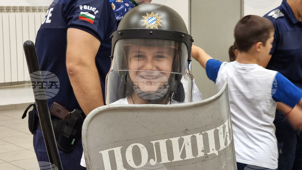 Габрово - полицейска професия - деца - запознаване