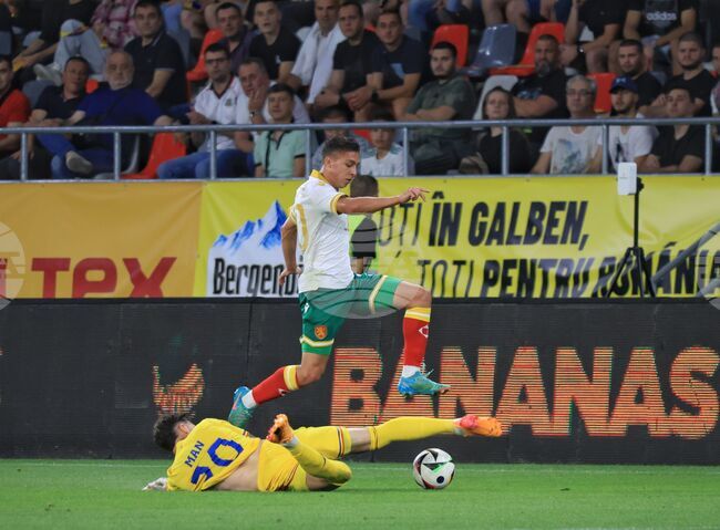 Цволе с Филип Кръстев направи реми в Ередивизи, спаси се от изпадане