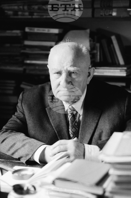 Ангел Тодоров  - поет, преводач, публицист и общественик