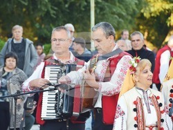 Снимка: Община Сандански -С вълнуващ урок по родолюбие започнаха празненствата в община Сандански, посветени на 110 години от освобождението на Свети Врач!