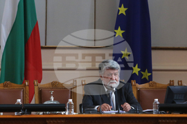 Парламент - заседание - Вежди Рашидов