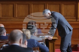 Парламент - заседание - Андрий Гюров
