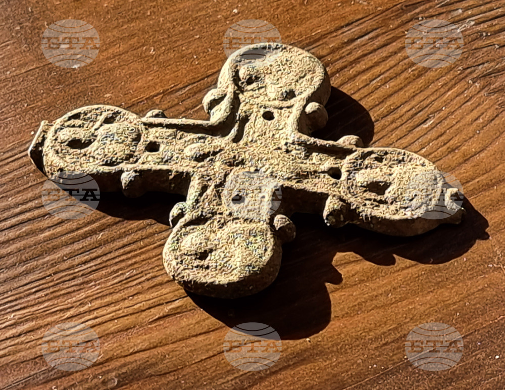 Варна - археология - крепост "Кастрици" - кръст