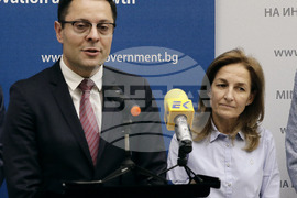 Министерство на иновациите и растежа - среща - брифинг - Александър Пулев