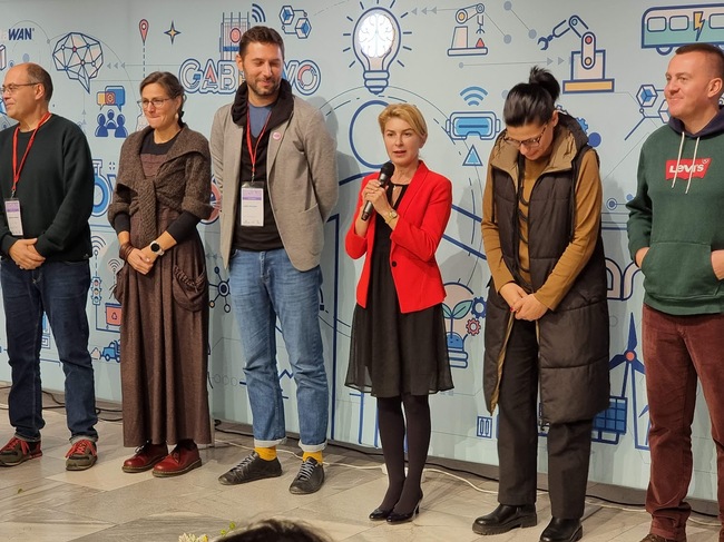 Участниците в седмото издание на Лагера за иновации в Габрово обобщиха идеите от работните групи и обещаха да ги реализират в градска среда
