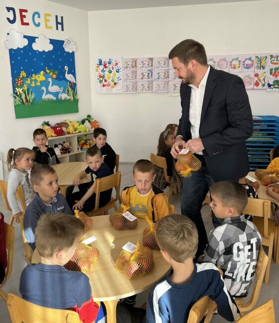 МИНА: Най-голямата ябълкова градина в Черна гора работи върху брандирането и увеличаване на видимостта на своите продукти