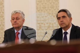 Народно събрание - контактна група - Български възход