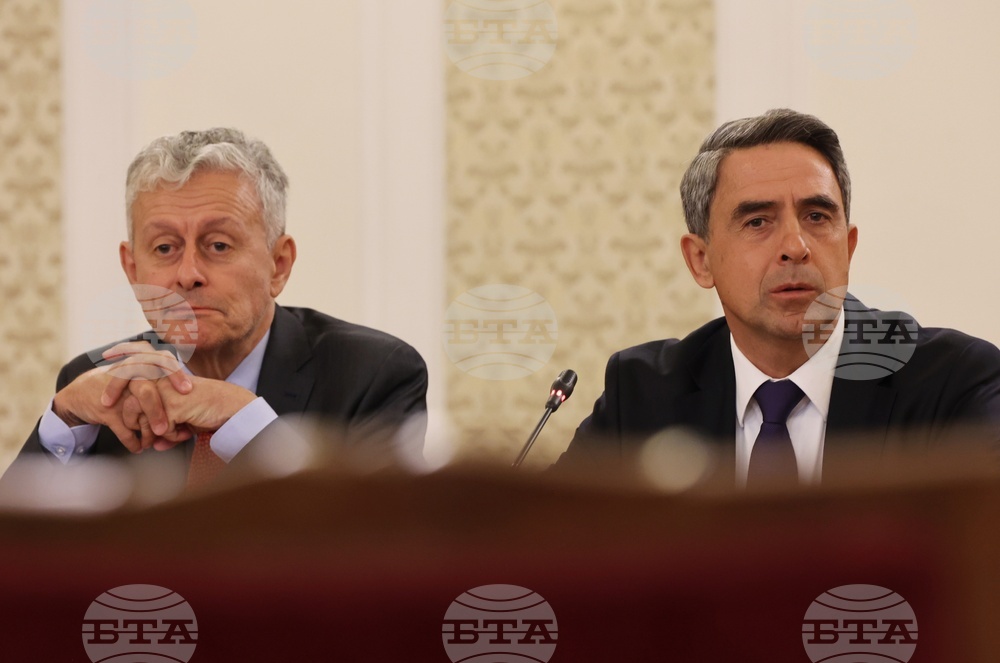 Народно събрание - контактна група - Български възход