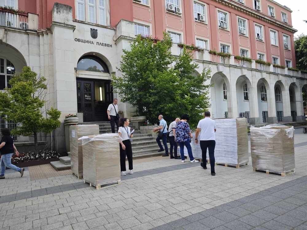 Община Плевен получи 228 000 бюлетини за предстоящите избори на 9 юни