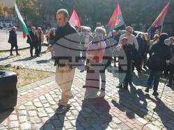 Ангел Джамбазки: 129 години ВМРО брани българщината и българския интерес в Македония!