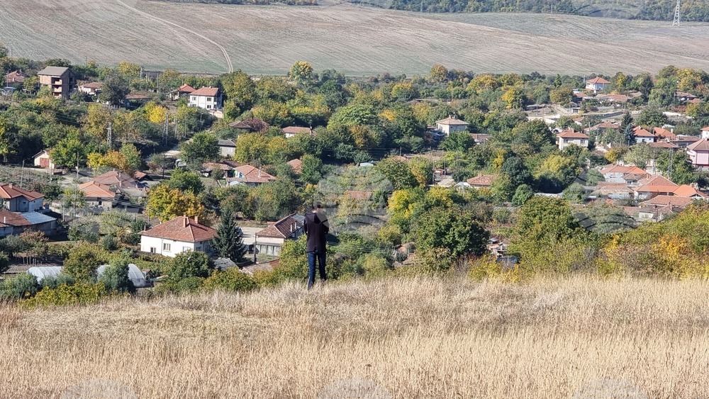 Село Калипетрово - кръст