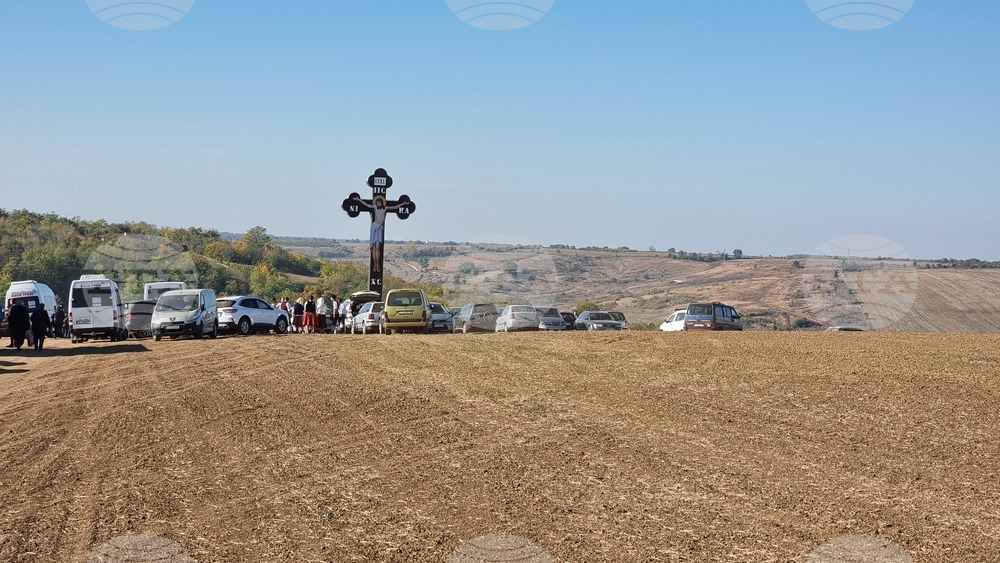 Село Калипетрово - кръст