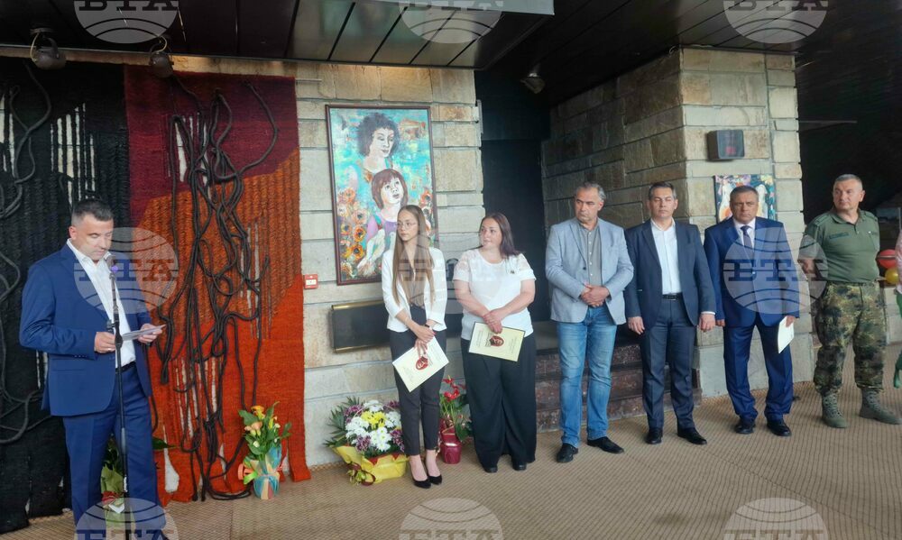 Смолян - Езикова гимназия „Иван Вазов“ - годишнина