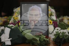 Антон Дончев - поклонение