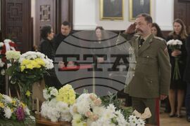 Антон Дончев - поклонение