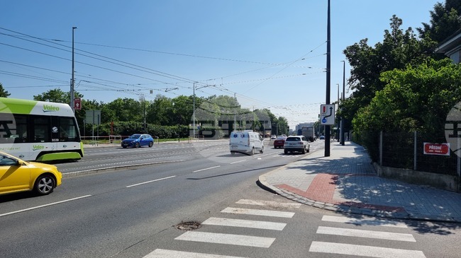 Чехия обяви таван върху цените на горивата, който ще влезе в сила от утре