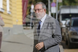 Антон Дончев - поклонение