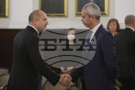 Антон Дончев - поклонение