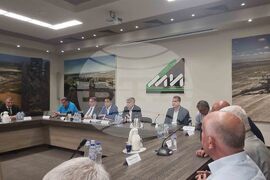 Стара Загора - „Мини Марица-изток 2" - министър - кредитна линия