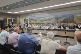 Стара Загора - „Мини Марица-изток 2" - министър - кредитна линия