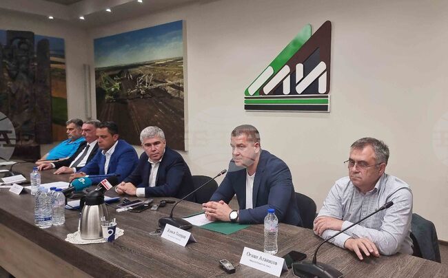 Стара Загора - „Мини Марица-изток 2" - министър - кредитна линия