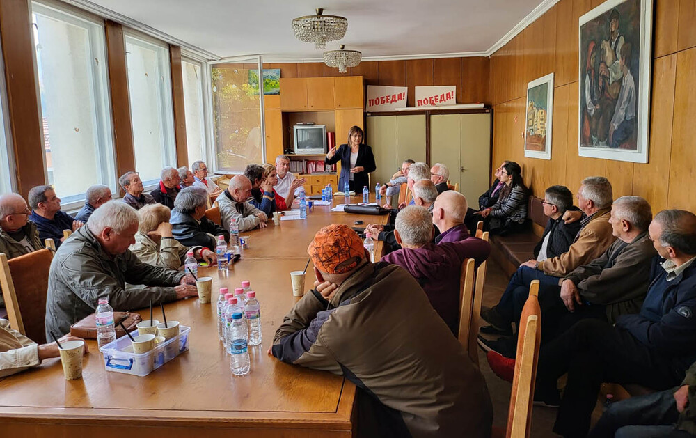 Ръководството и депутатите на БСП провеждат срещи в цялата страна