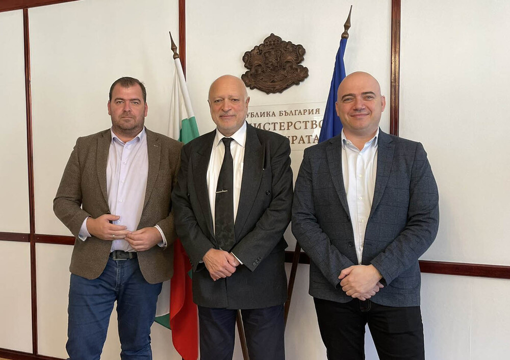 Общи действия за популяризиране на Бранд България и създаването на единен дигитален пътеводител на дестинация България обсъдиха министрите на туризма, на културата и на земеделието