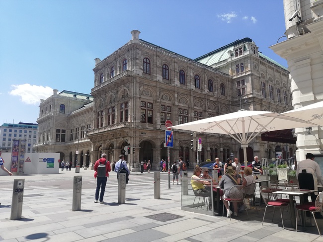 Новата виенска коалиция представи своята управленческа програма