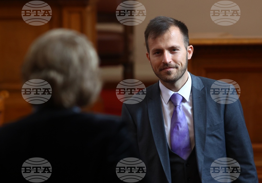 Парламент - извънредно заседание